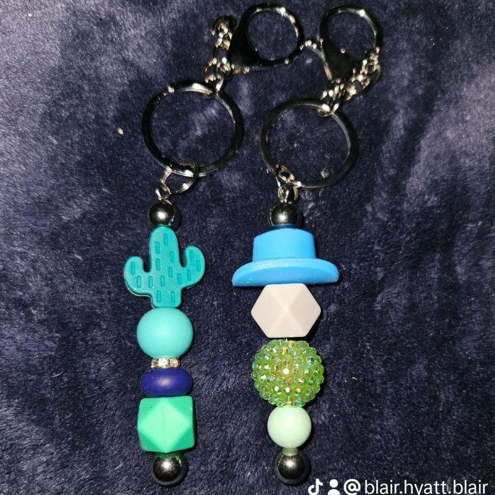 Hand made keychains - Picture 7 of 8